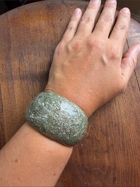 Vintage E. Pearl Glittery Chunky Resin Bangle - Sage Green